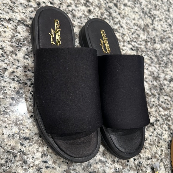 Black sandals size 9. Made in Mexico with great quality. NWT - Picture 4 of 11